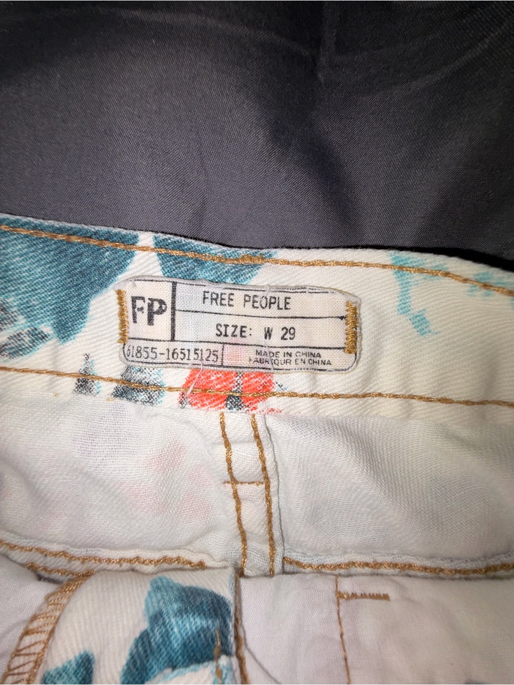 Free People Floral Denim Cutoff Shorts White Blue Boho Festival Size 29 - Picture 3 of 6